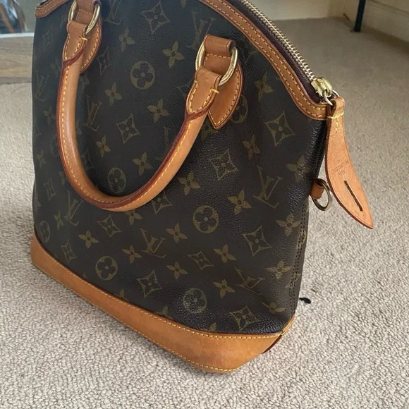 Authentic Louis Vitton 2006 Lockit handbag - Picture 5 of 8